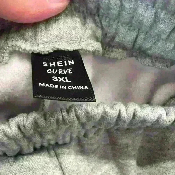 SHEIN Curve women’s sweat pants shorts - Picture 5 of 5